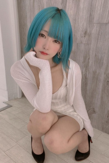 《年轻女教师1》在线播放